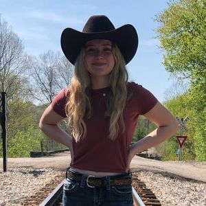 Meet your Posher, Myah